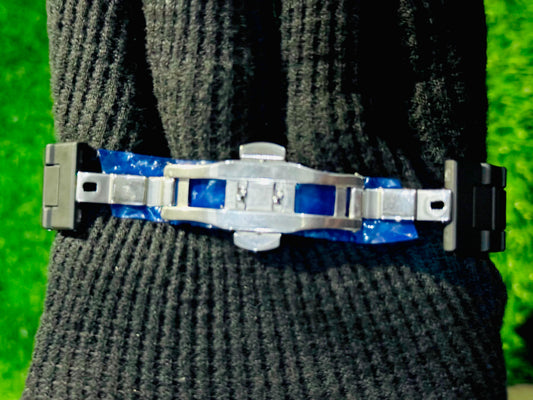 Black arabic aura watch
