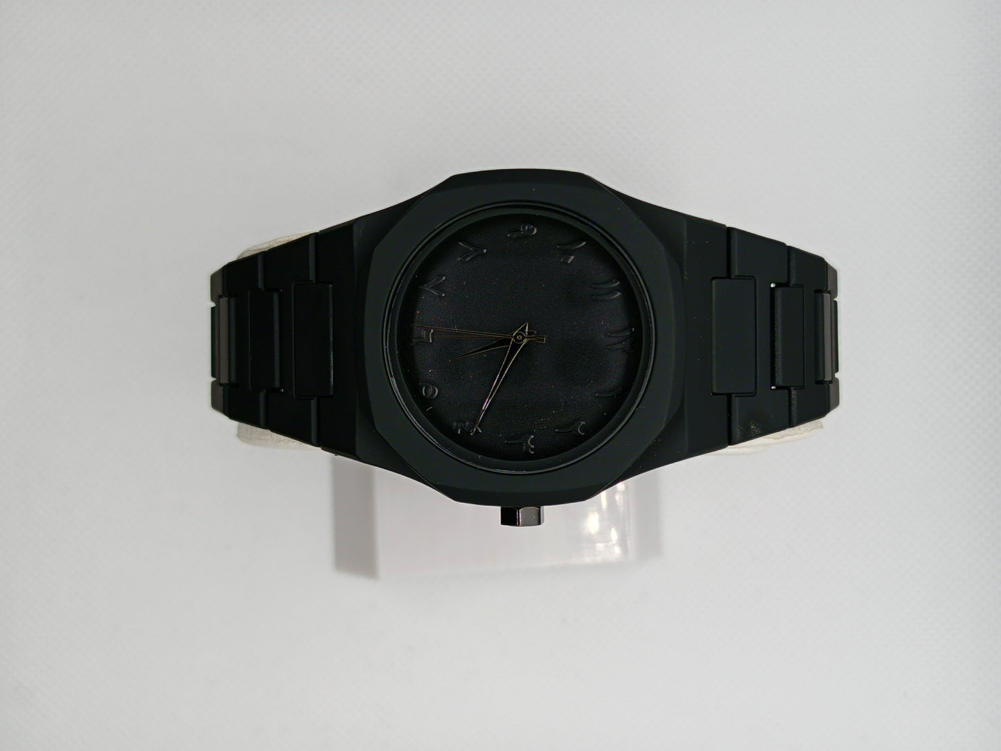 Black arabic aura watch